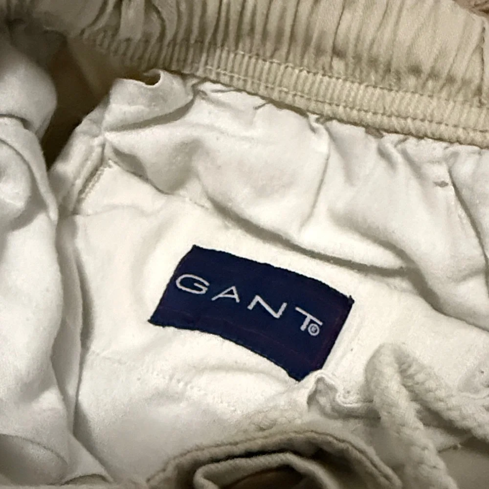 GANT Men’s Tan Cargo Shorts - Picture 9 of 9